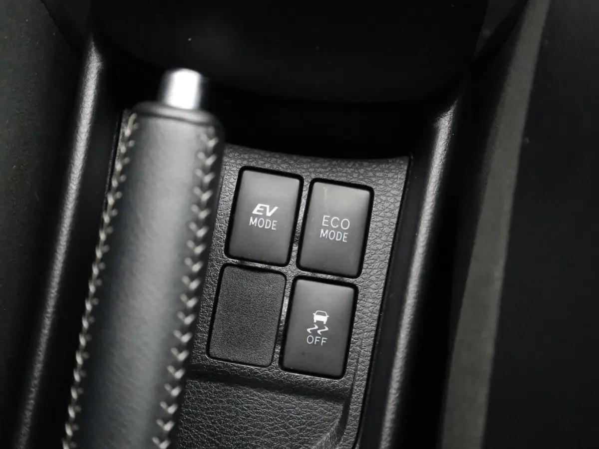 1.5 Hybrid GR-Sport | Apple Carplay/ Android | LMV | Camera Prijs Rijklaar!!