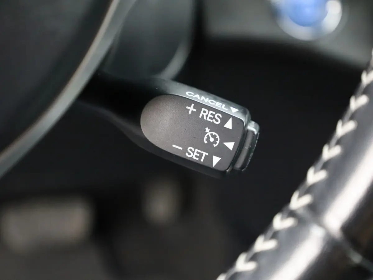 1.5 Hybrid GR-Sport | Apple Carplay/ Android | LMV | Camera Prijs Rijklaar!!