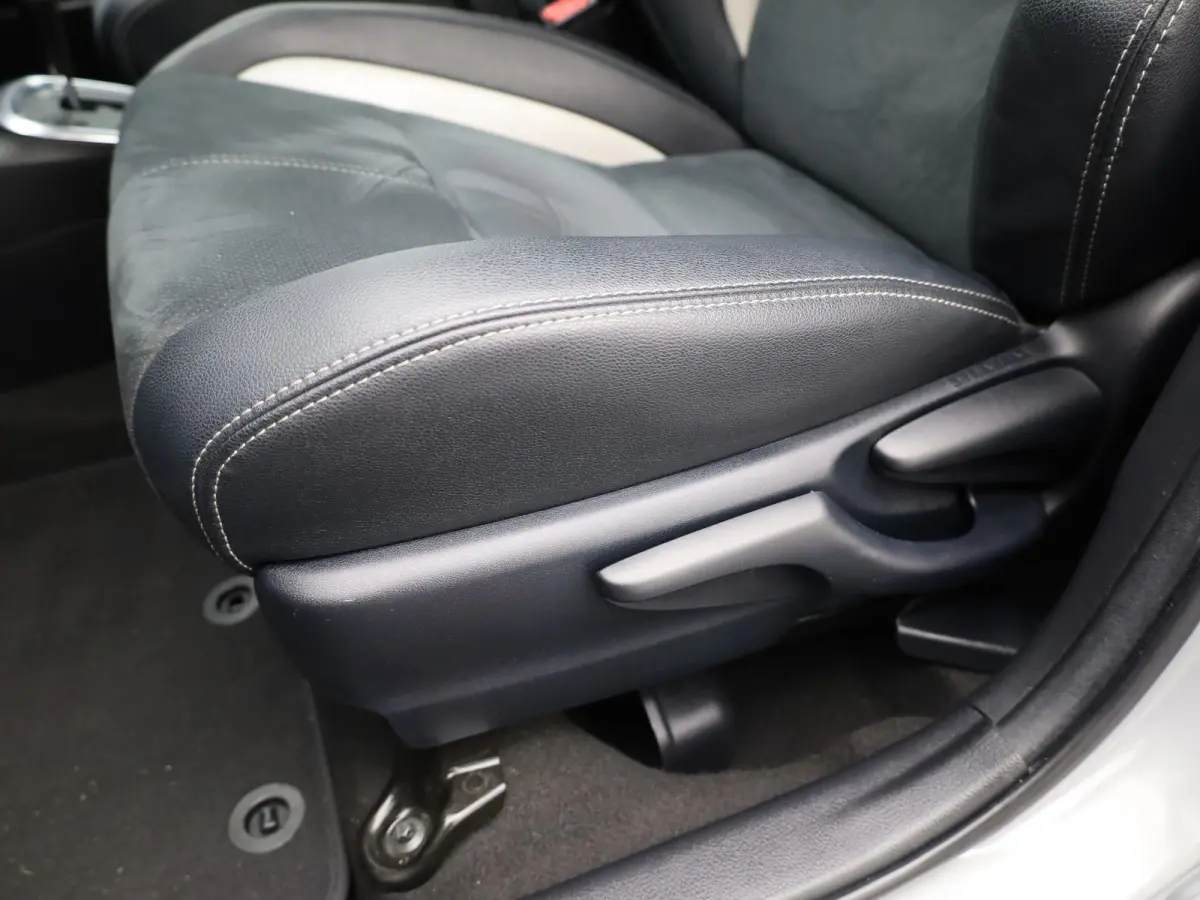 1.5 Hybrid GR-Sport | Apple Carplay/ Android | LMV | Camera Prijs Rijklaar!!