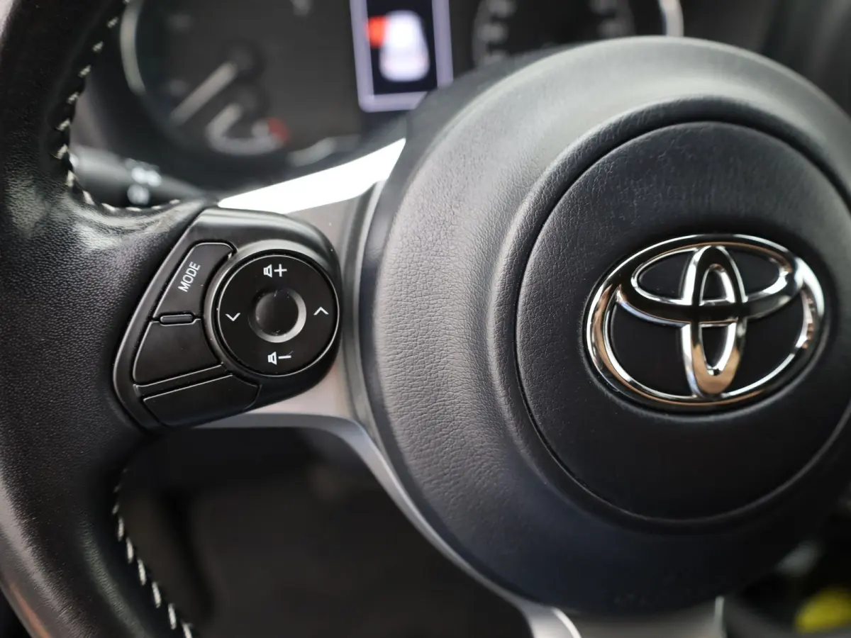 1.5 Hybrid GR-Sport | Apple Carplay/ Android | LMV | Camera Prijs Rijklaar!!