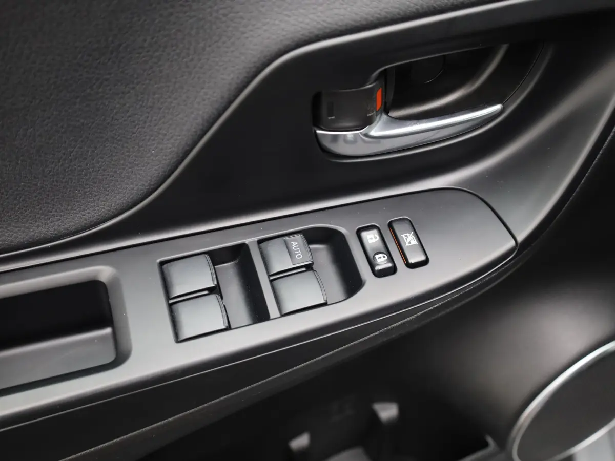 1.5 Hybrid GR-Sport | Apple Carplay/ Android | LMV | Camera Prijs Rijklaar!!