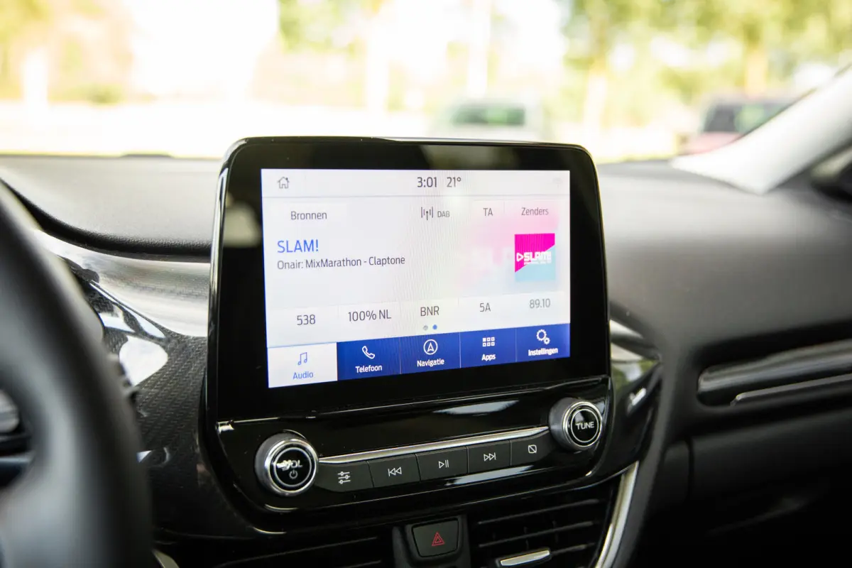 1.0 EcoBoost Titanium , Camera, Carplay,