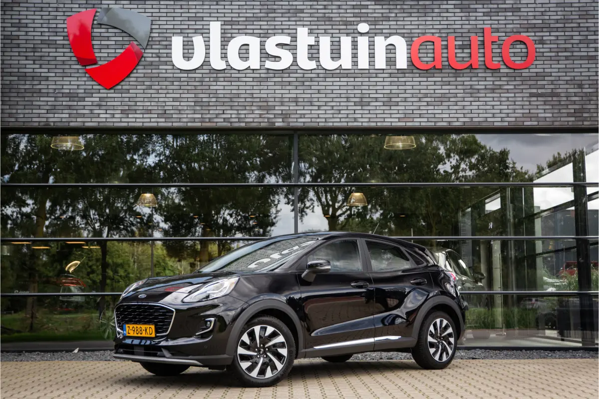 1.0 EcoBoost Titanium , Camera, Carplay,