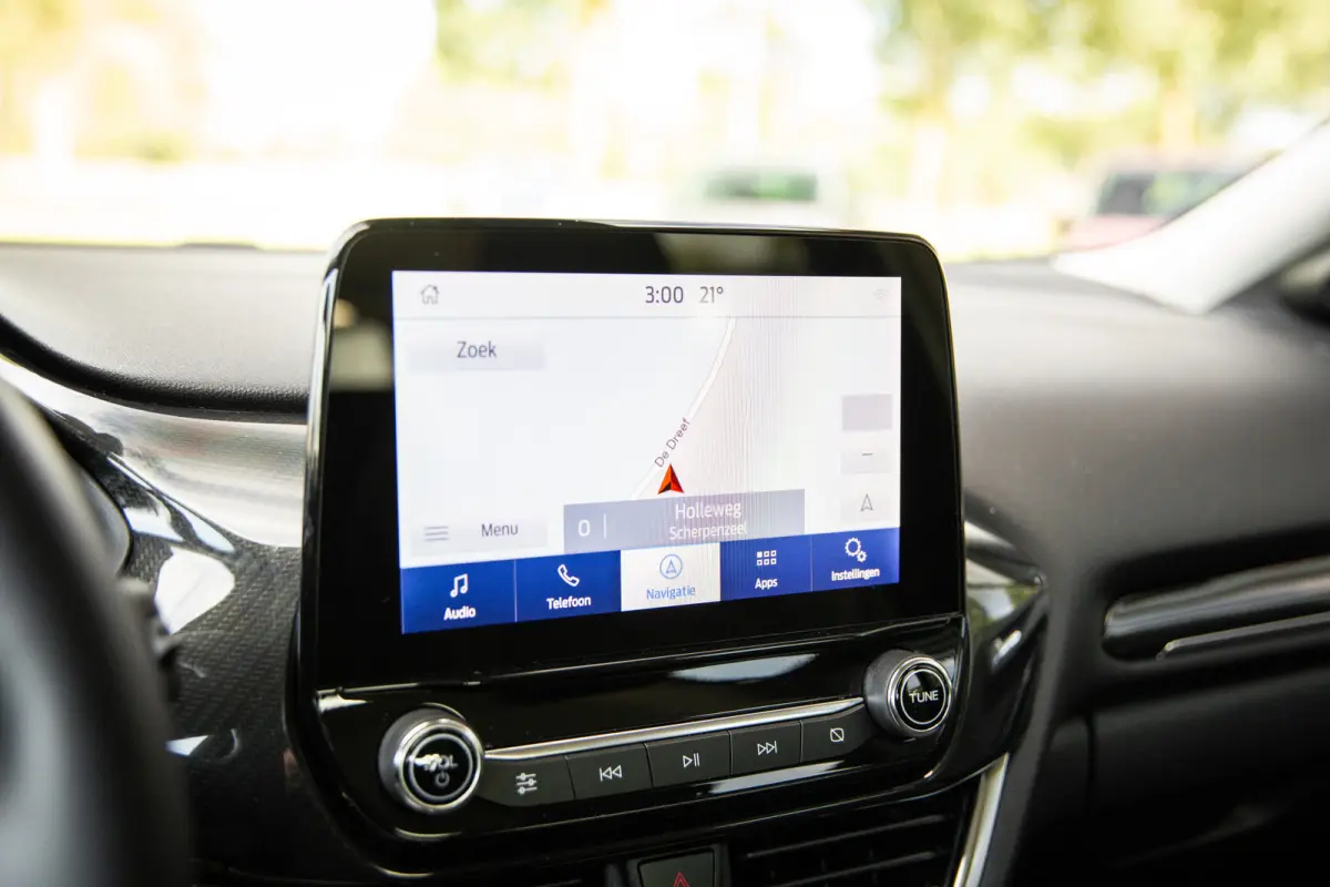 1.0 EcoBoost Titanium , Camera, Carplay,