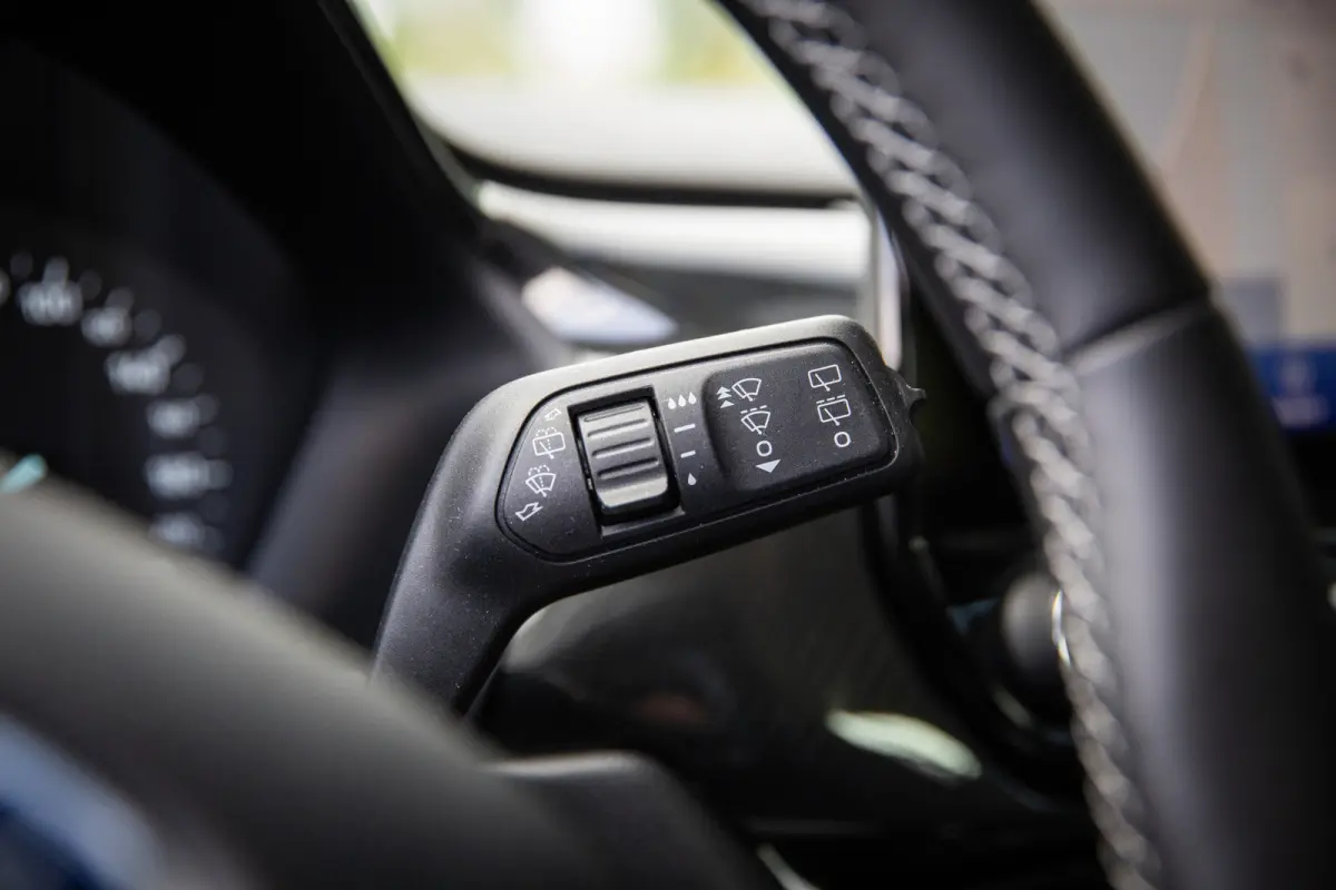 1.0 EcoBoost Titanium , Camera, Carplay,