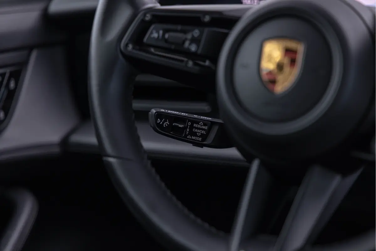4S Performance 84 kWh Pano Sport-Design 21'' Convaver ACC Bose