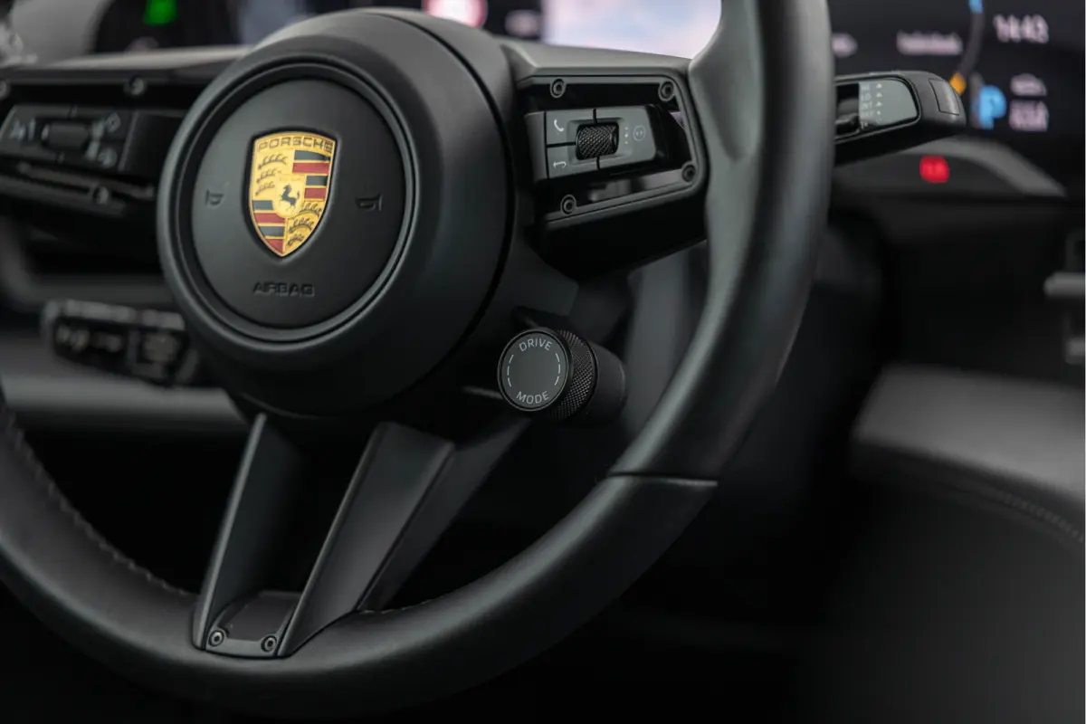 4S Performance 84 kWh Pano Sport-Design 21'' Convaver ACC Bose