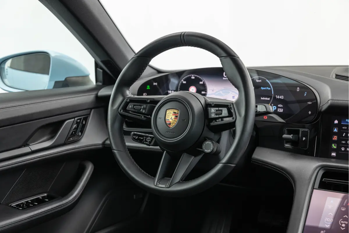 4S Performance 84 kWh Pano Sport-Design 21'' Convaver ACC Bose