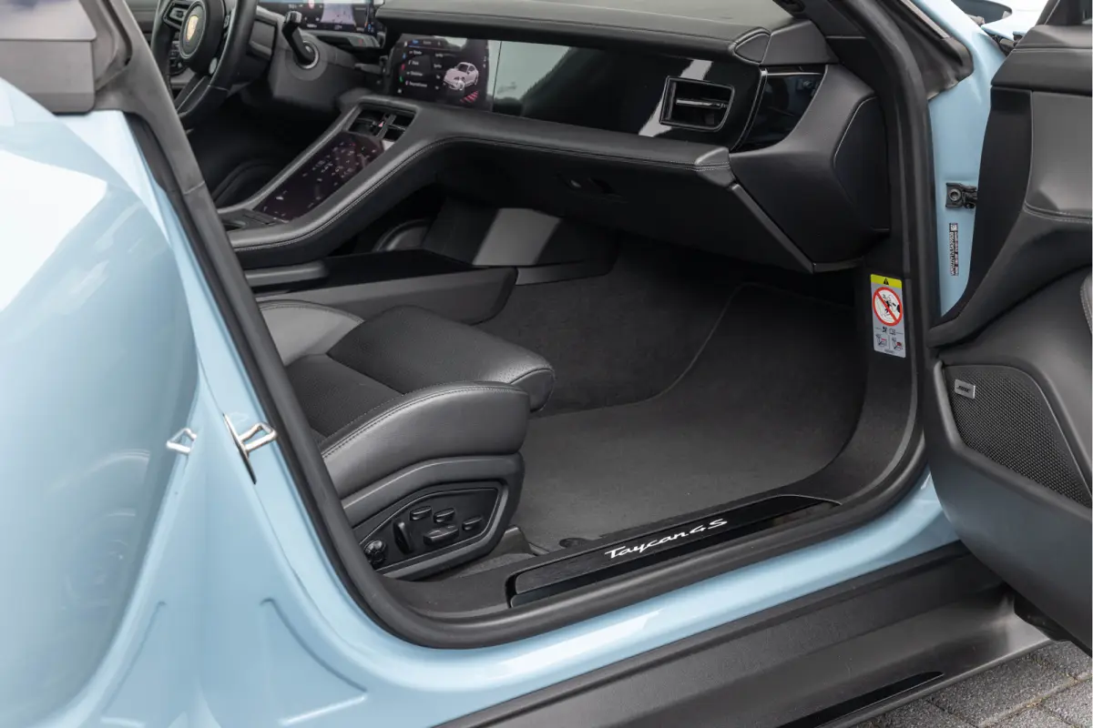 4S Performance 84 kWh Pano Sport-Design 21'' Convaver ACC Bose