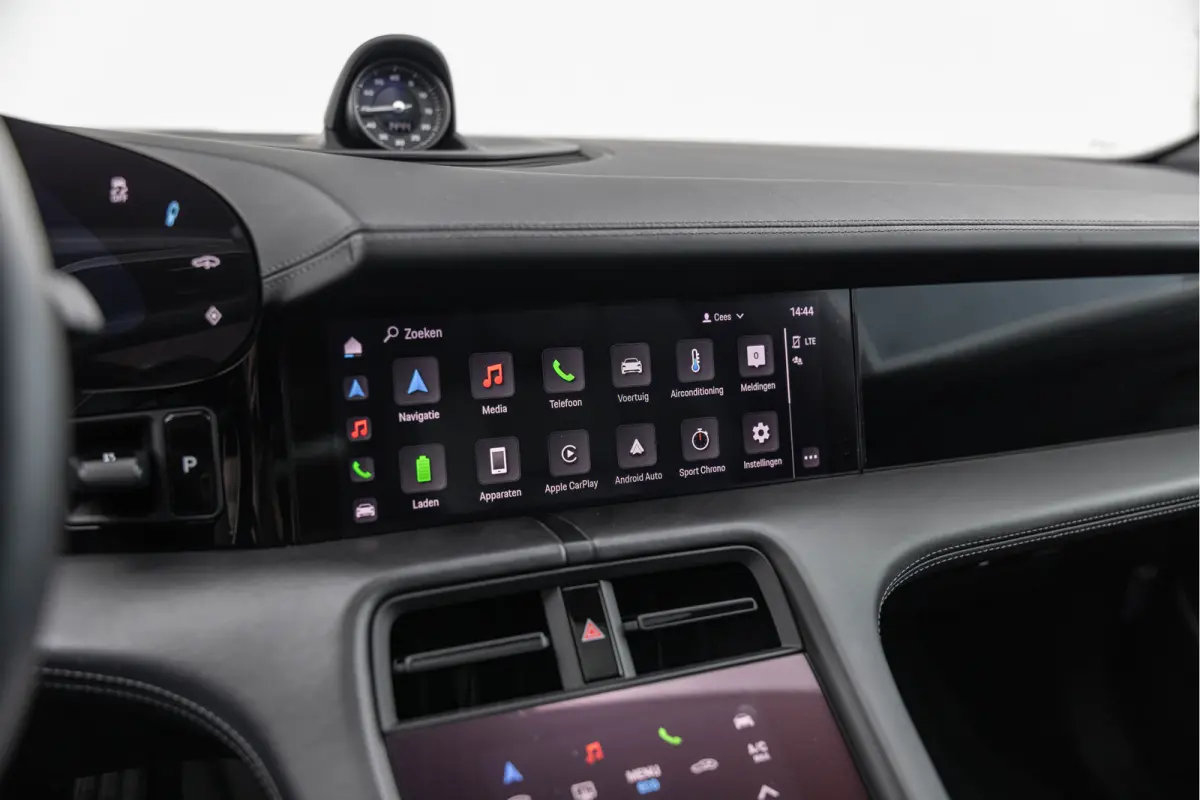 4S Performance 84 kWh Pano Sport-Design 21'' Convaver ACC Bose