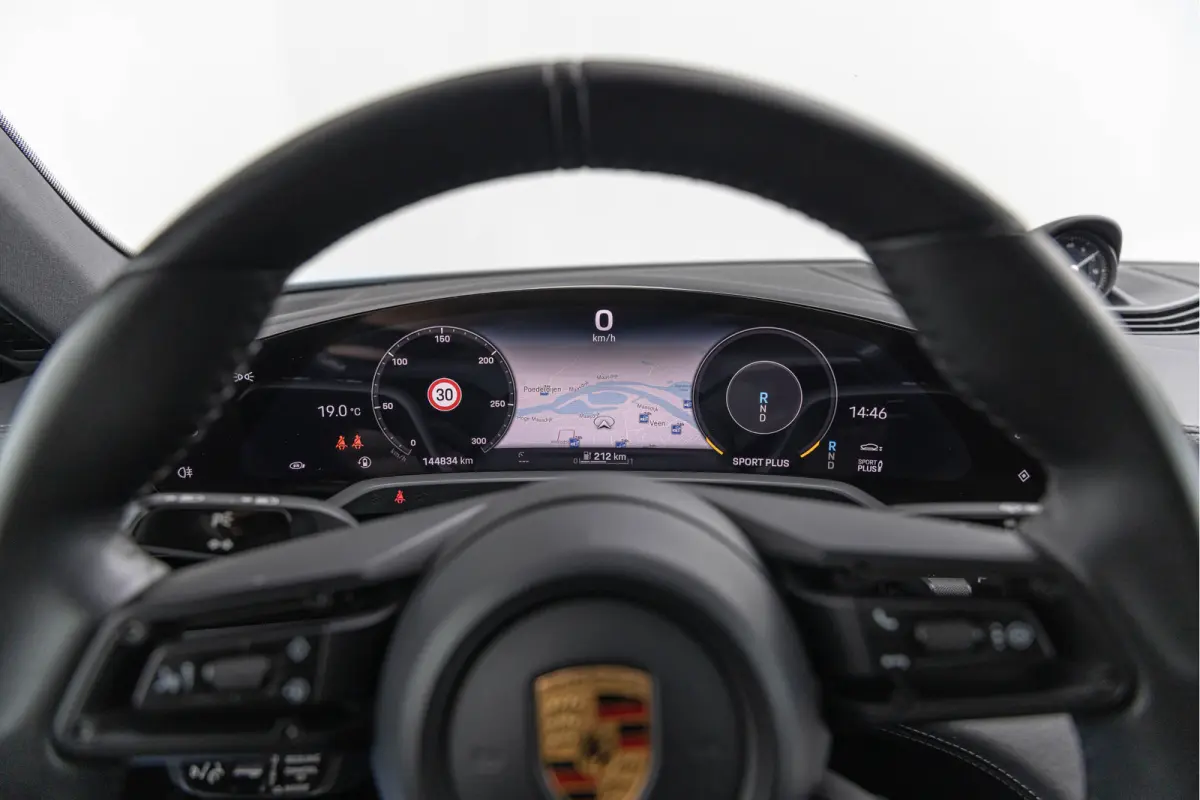 4S Performance 84 kWh Pano Sport-Design 21'' Convaver ACC Bose
