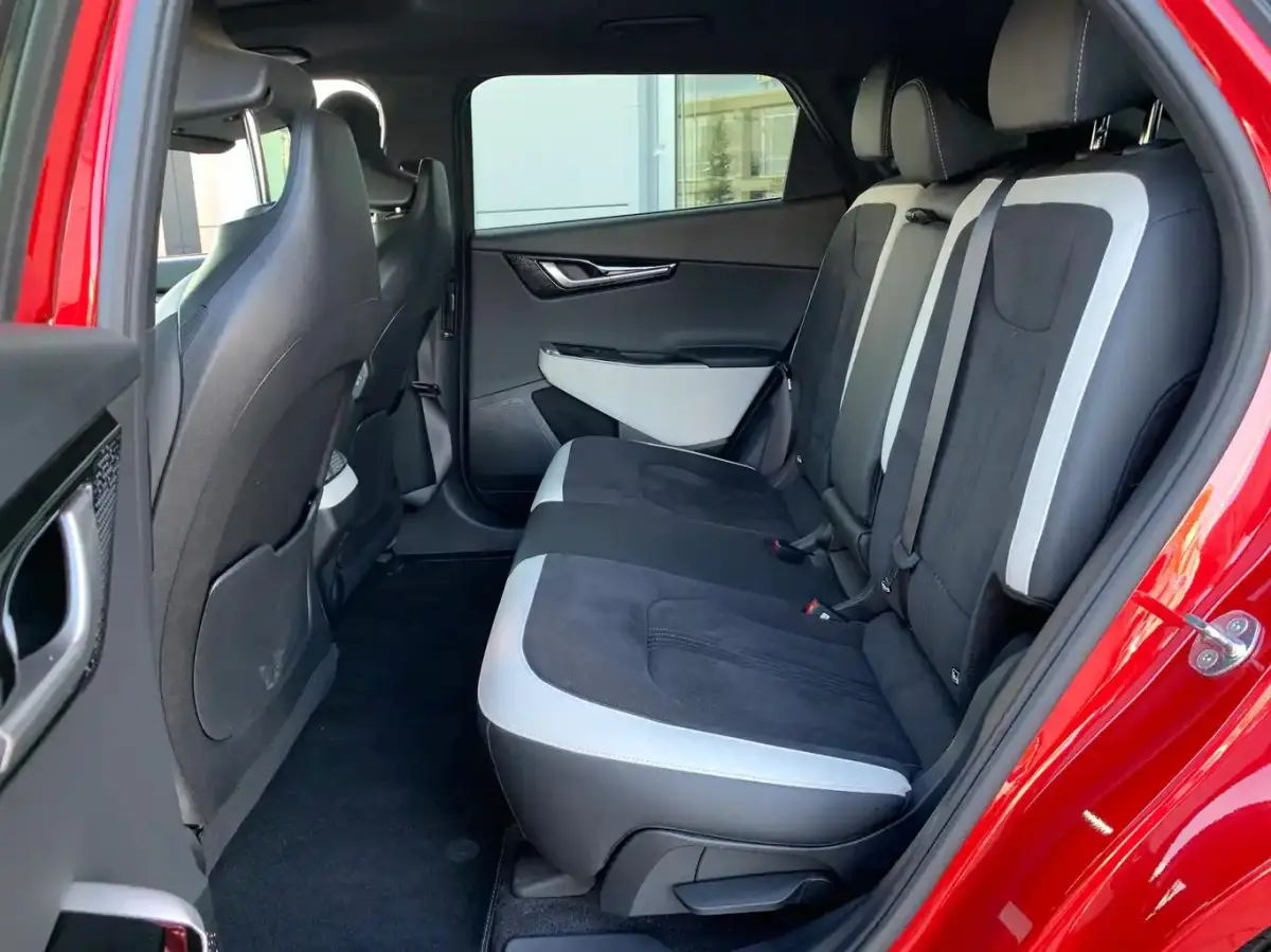 GT-Line AWD 77.4 kWh All Wheel Drive 326PK | Navi | Adapt. Cruise | Schuif-/kanteldak | Stoel-/stuurverwarming