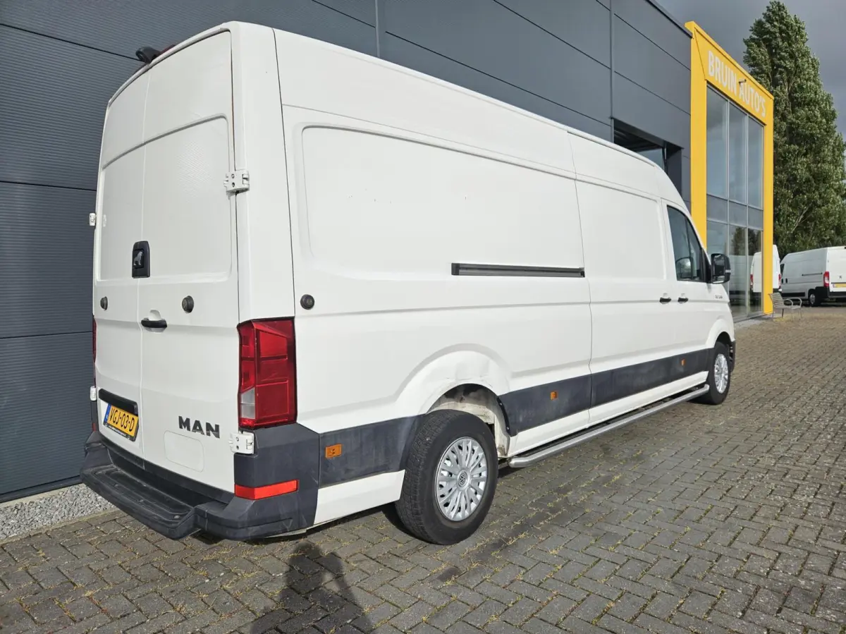 2.0 TDI L4H3 Airco 140 PK Camera 360 Deuren