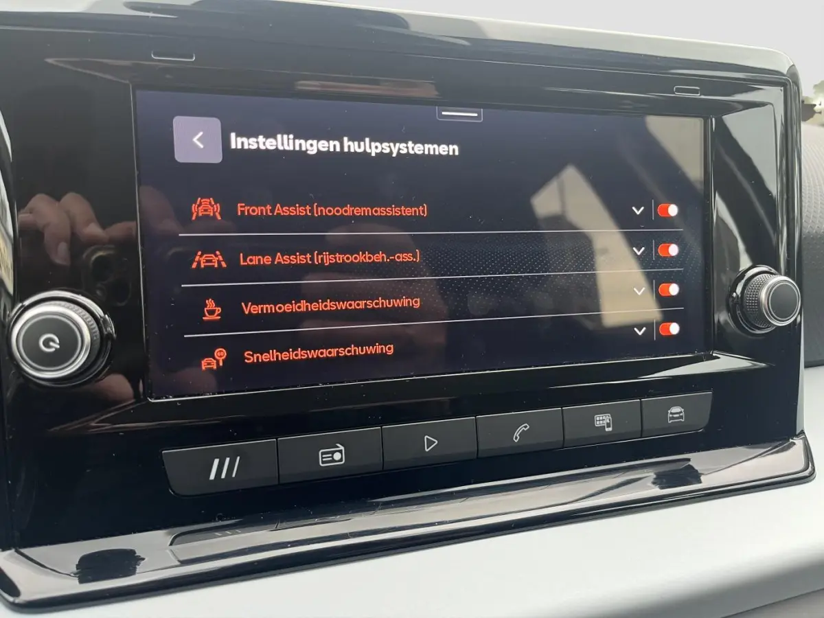 1.0 TSi DSG Style Business Connect | CLIMA | CAMERA | PDC V+A | STOELVERW. |