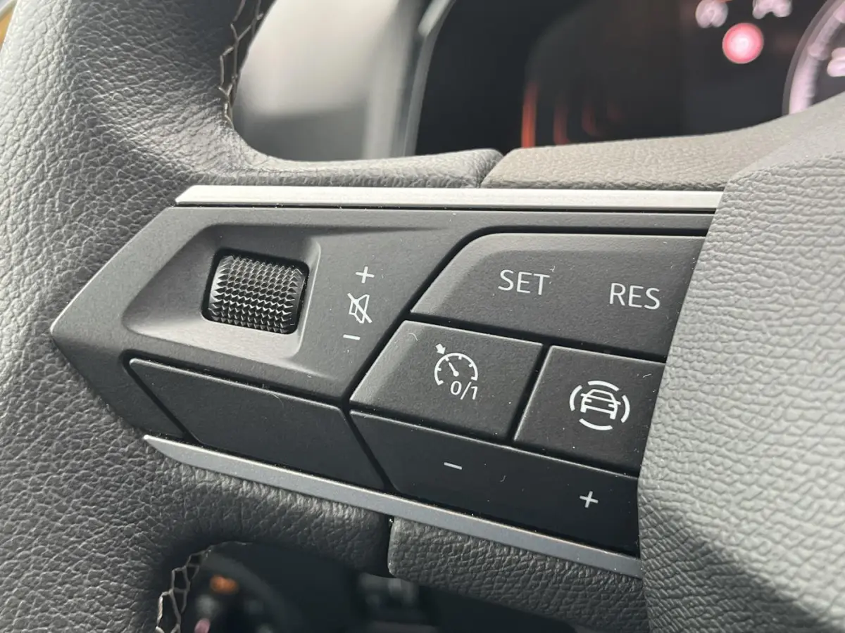 1.0 TSi DSG Style Business Connect | CLIMA | CAMERA | PDC V+A | STOELVERW. |