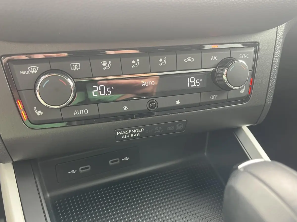1.0 TSi DSG XCellence | NAV | CAMERA | STOELVERW. | PDC V+A | LED | ALCANTARA |