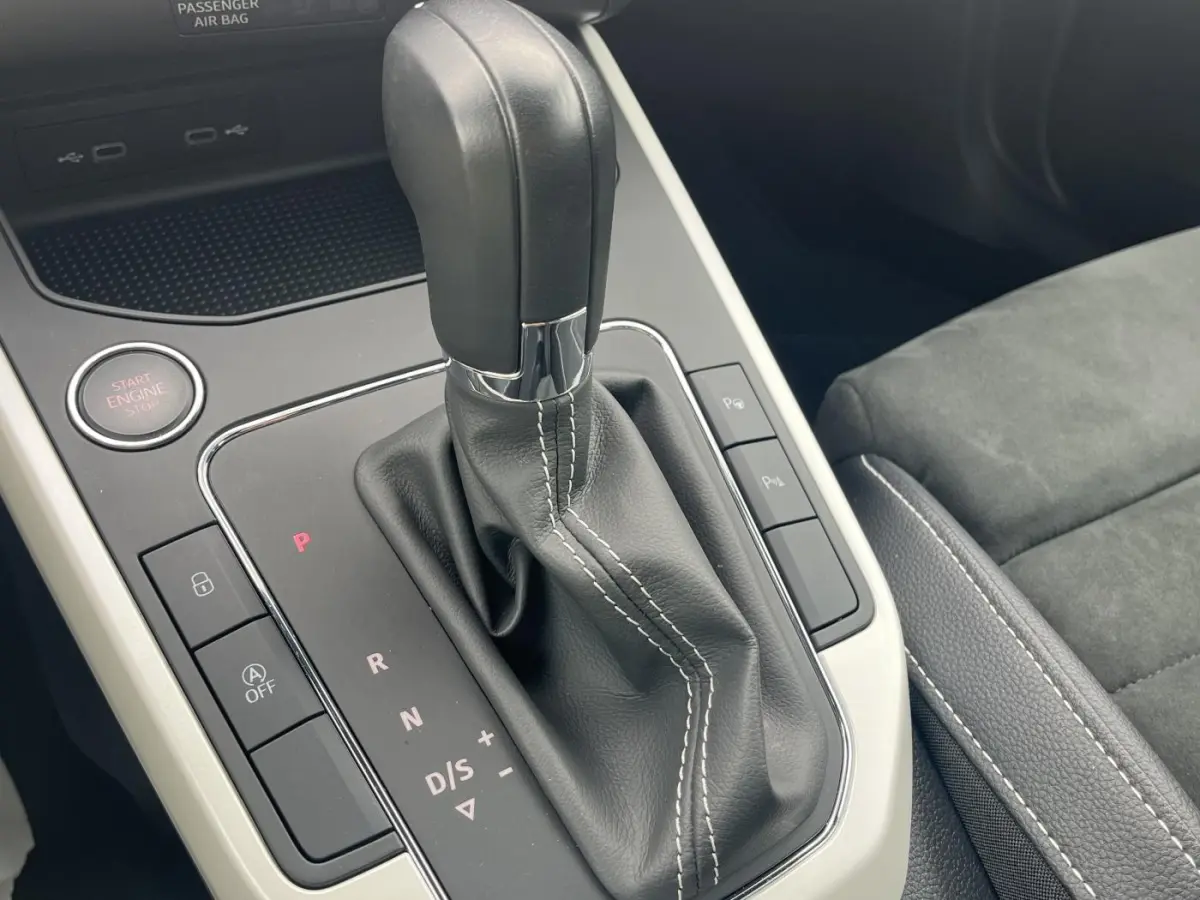1.0 TSi DSG XCellence | NAV | CAMERA | STOELVERW. | PDC V+A | LED | ALCANTARA |