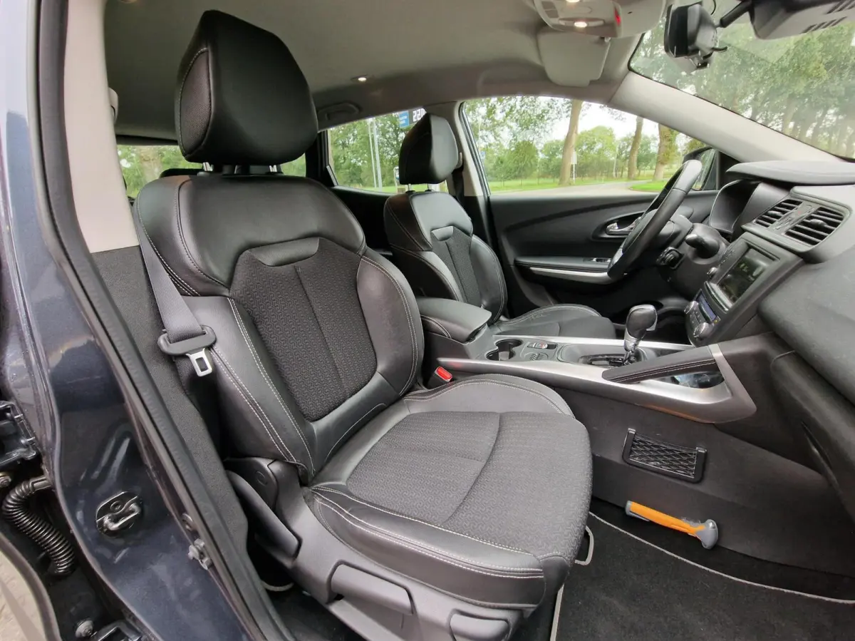 Kadjar TCe Intens|Automaat|Clima|Cruise|Camera|Trekhaak|PDC|Navi|