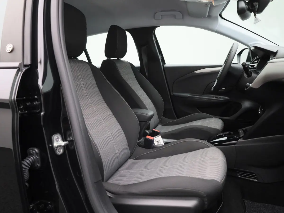 Edition 50 kWh | WORDT VERWACHT | ACHTERUITRIJCAMERA | APPLE CARPLAY | ANDROID AUTO | CLIMATE CONTROL | CRUISE CONTROL |