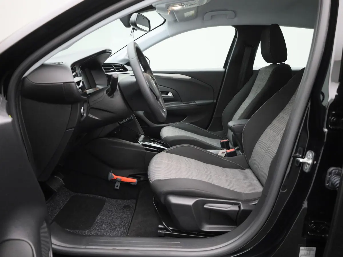 Edition 50 kWh | WORDT VERWACHT | ACHTERUITRIJCAMERA | APPLE CARPLAY | ANDROID AUTO | CLIMATE CONTROL | CRUISE CONTROL |