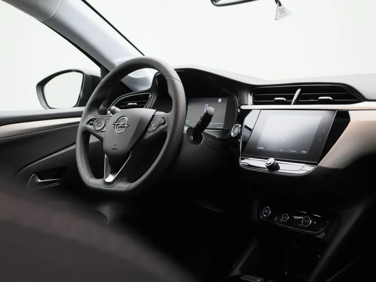 Edition 50 kWh | WORDT VERWACHT | ACHTERUITRIJCAMERA | APPLE CARPLAY | ANDROID AUTO | CLIMATE CONTROL | CRUISE CONTROL |