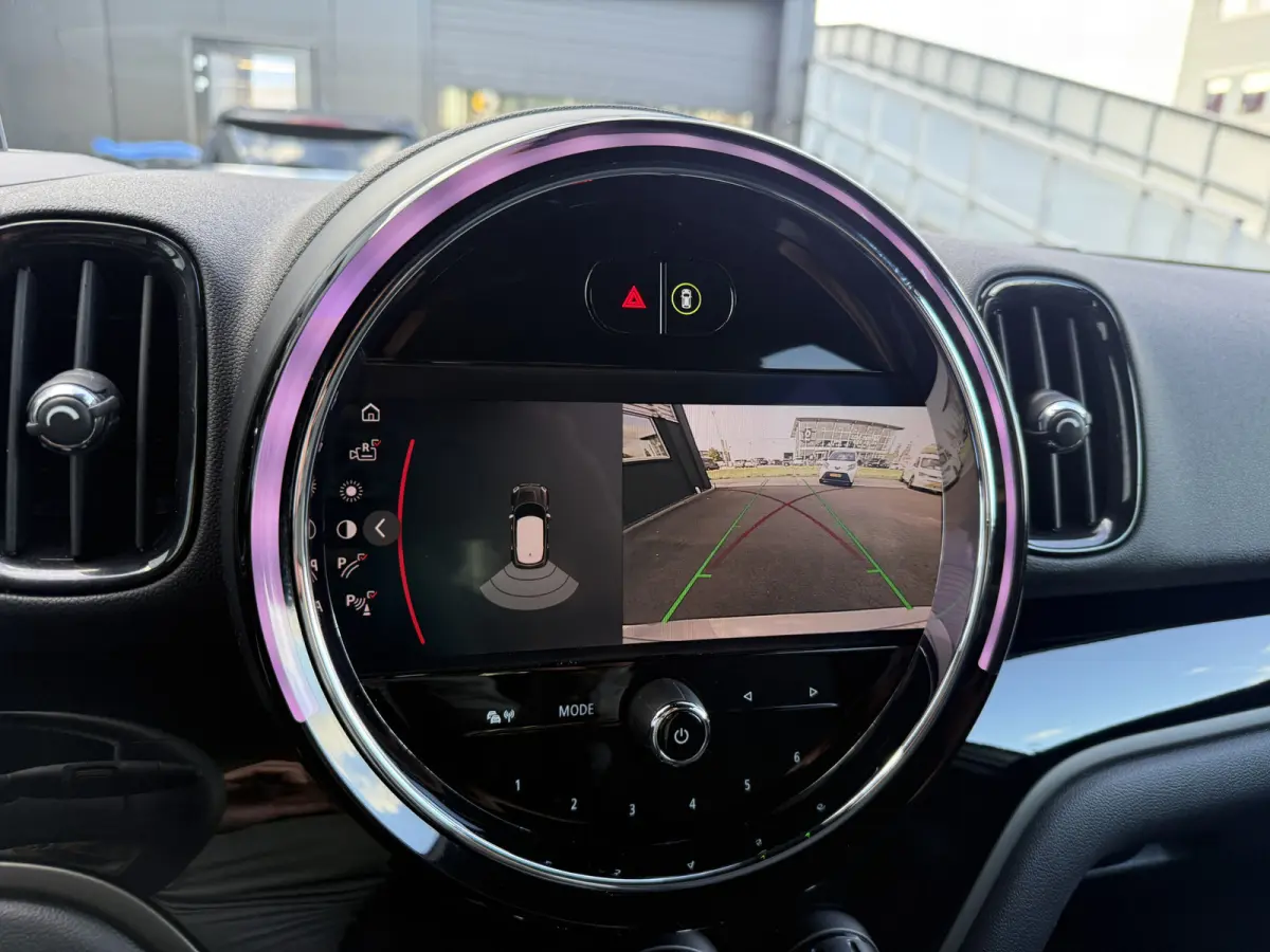 1.5 Cooper ALL Leder/Camera/Apple