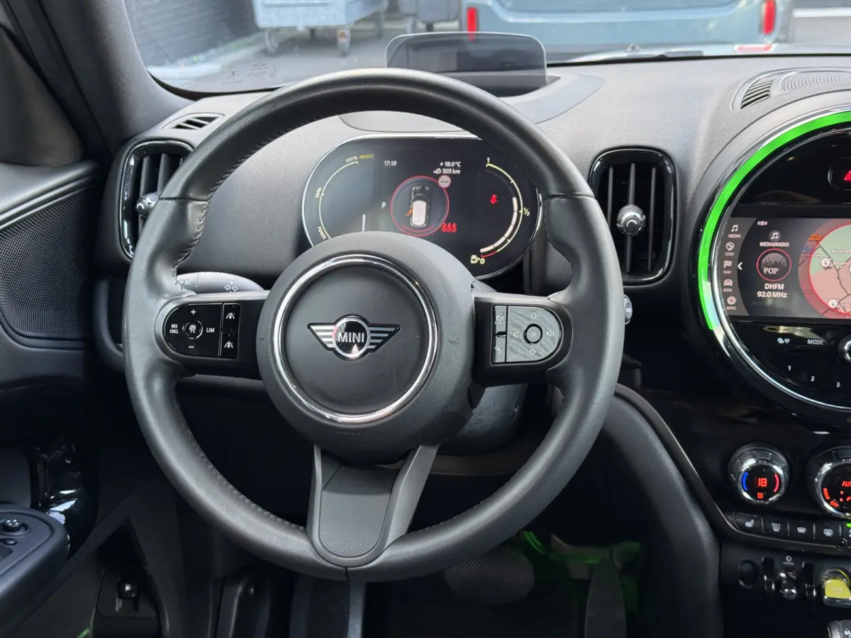1.5 Cooper ALL Leder/Camera/Apple