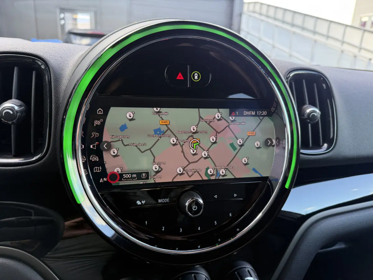 1.5 Cooper ALL Leder/Camera/Apple