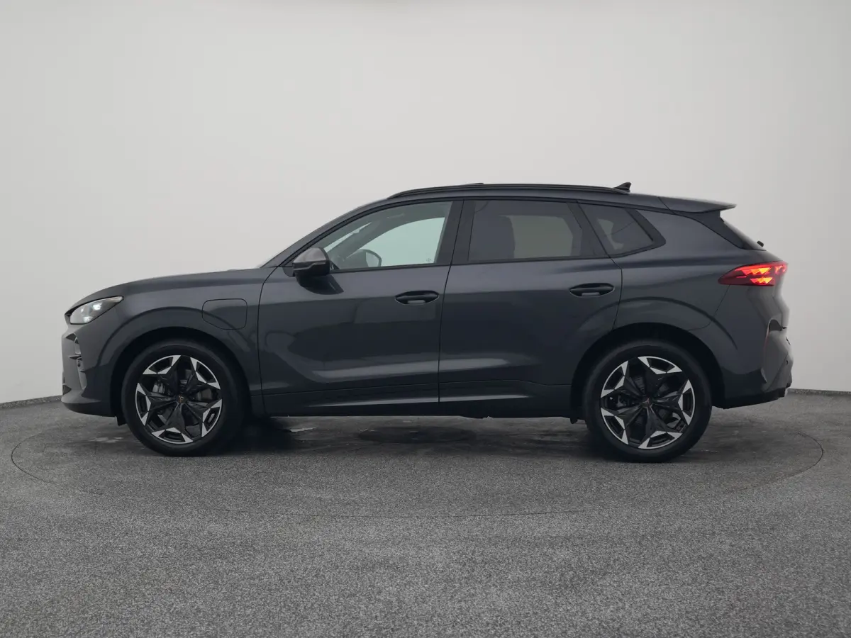 1.5 TSI e-Hybrid Business | PANO | CAMERA | ADAPTIVE | STOEL- EN STUURVERW. | TREKHAAK