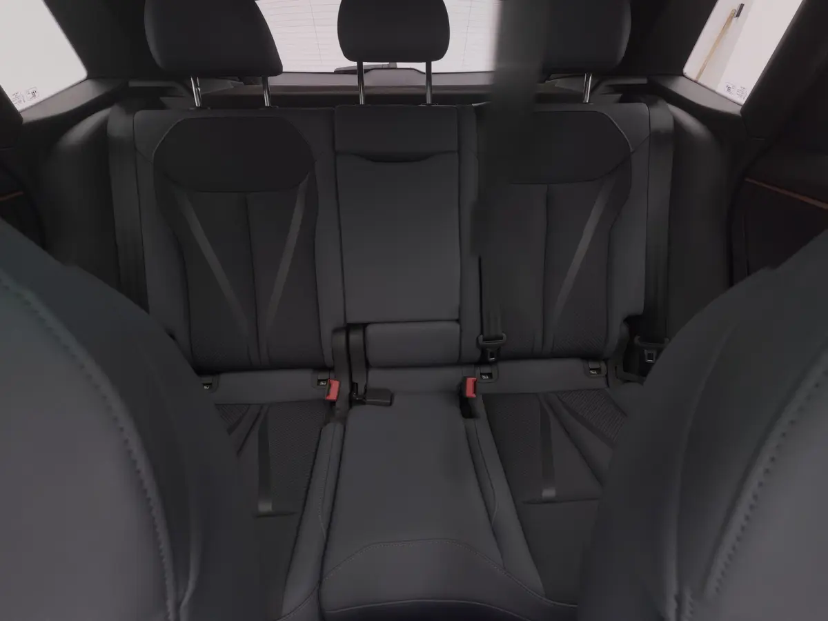 1.5 TSI e-Hybrid Business | PANO | CAMERA | ADAPTIVE | STOEL- EN STUURVERW. | TREKHAAK