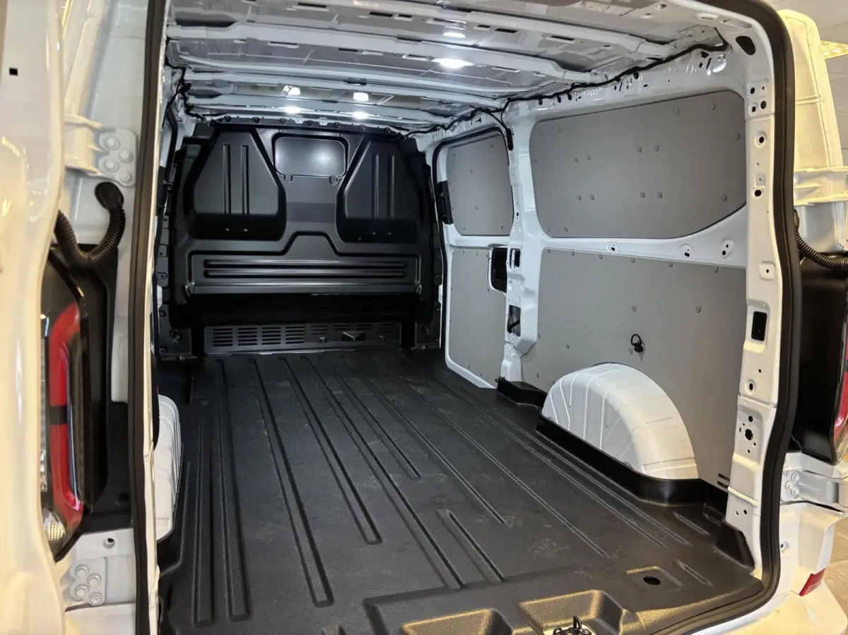340 L2H1 Sport 71 kWh 218PK 2x Schuifdeur 2300KG Trekgewicht Carplay Navi Cruise Stuurverwarming Stoelverwarming *Nieuw*