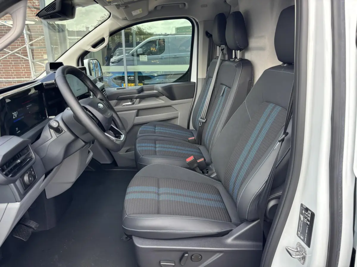 340 L2H1 Sport 71 kWh 218PK 2x Schuifdeur 2300KG Trekgewicht Carplay Navi Cruise Stuurverwarming Stoelverwarming *Nieuw*