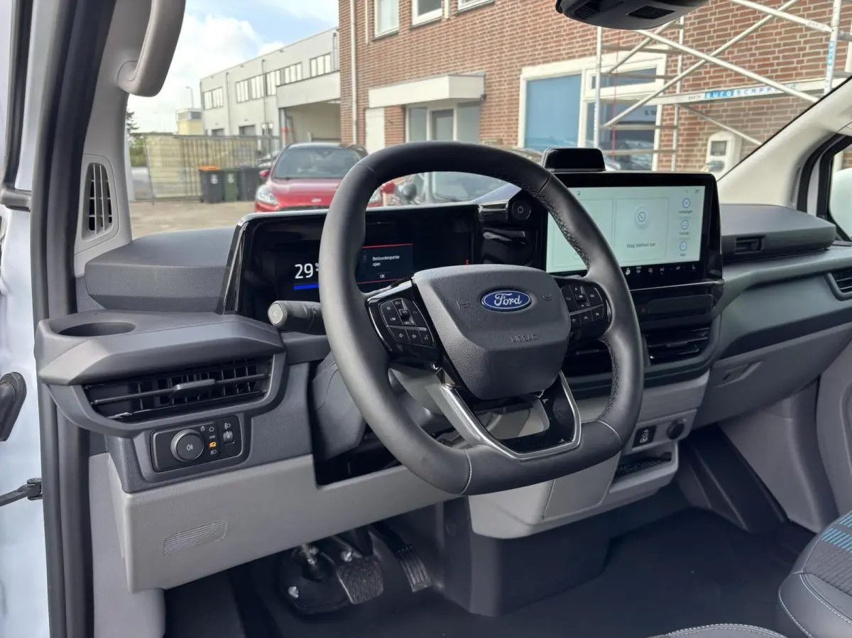 340 L2H1 Sport 71 kWh 218PK 2x Schuifdeur 2300KG Trekgewicht Carplay Navi Cruise Stuurverwarming Stoelverwarming *Nieuw*
