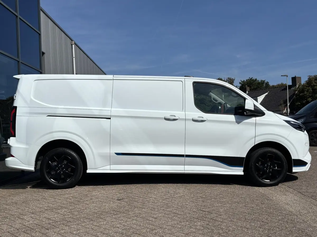 340 L2H1 Sport 71 kWh 218PK 2x Schuifdeur 2300KG Trekgewicht Carplay Navi Cruise Stuurverwarming Stoelverwarming *Nieuw*