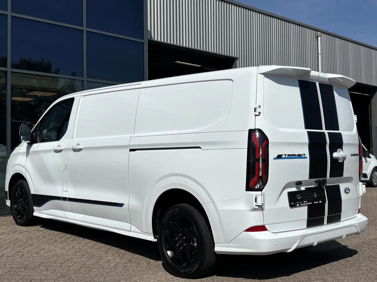 340 L2H1 Sport 71 kWh 218PK 2x Schuifdeur 2300KG Trekgewicht Carplay Navi Cruise Stuurverwarming Stoelverwarming *Nieuw*