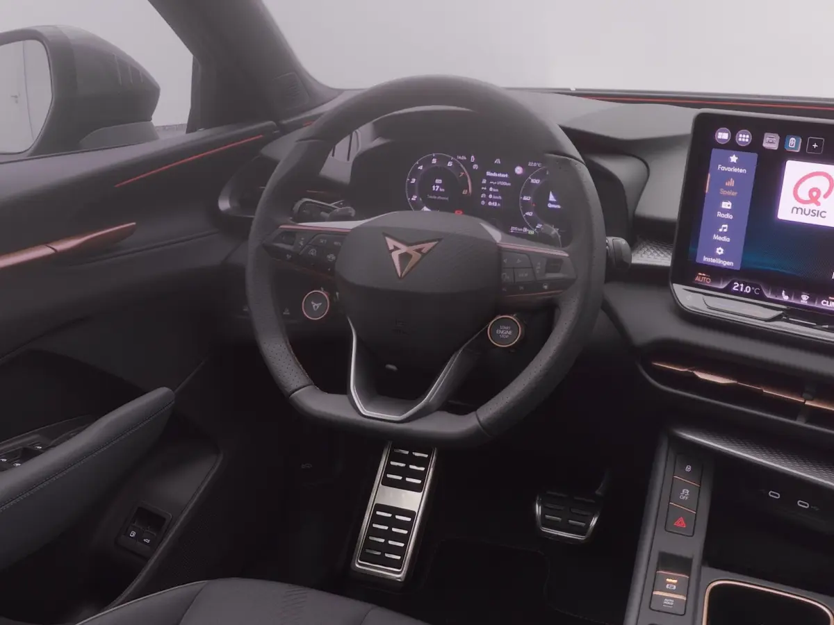 1.5 TSI e-Hybrid Business | PANO | CAMERA | ADAPTIVE | STOEL- EN STUURVERW. | TREKHAAK