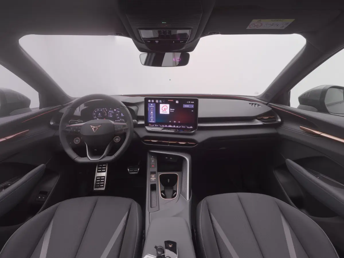 1.5 TSI e-Hybrid Business | PANO | CAMERA | ADAPTIVE | STOEL- EN STUURVERW. | TREKHAAK
