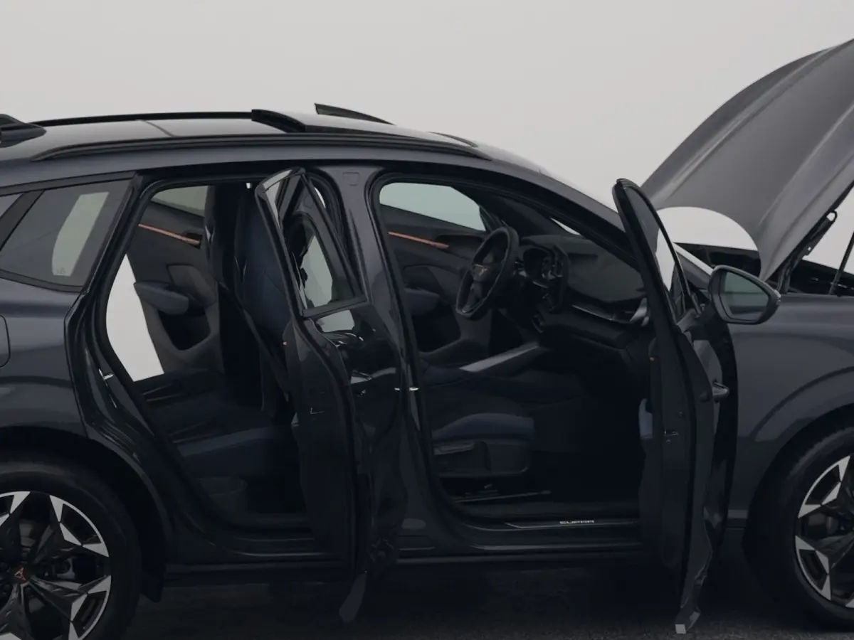 1.5 TSI e-Hybrid Business | PANO | CAMERA | ADAPTIVE | STOEL- EN STUURVERW. | TREKHAAK