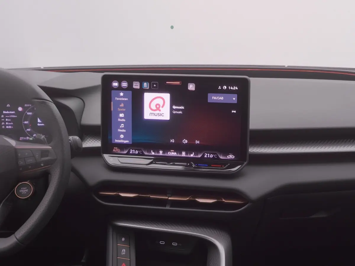 1.5 TSI e-Hybrid Business | PANO | CAMERA | ADAPTIVE | STOEL- EN STUURVERW. | TREKHAAK