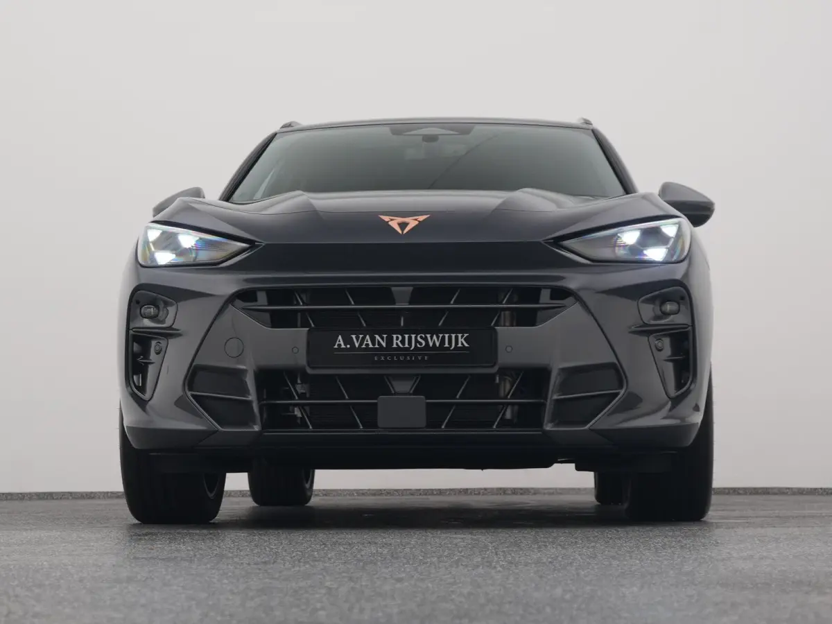 1.5 TSI e-Hybrid Business | PANO | CAMERA | ADAPTIVE | STOEL- EN STUURVERW. | TREKHAAK