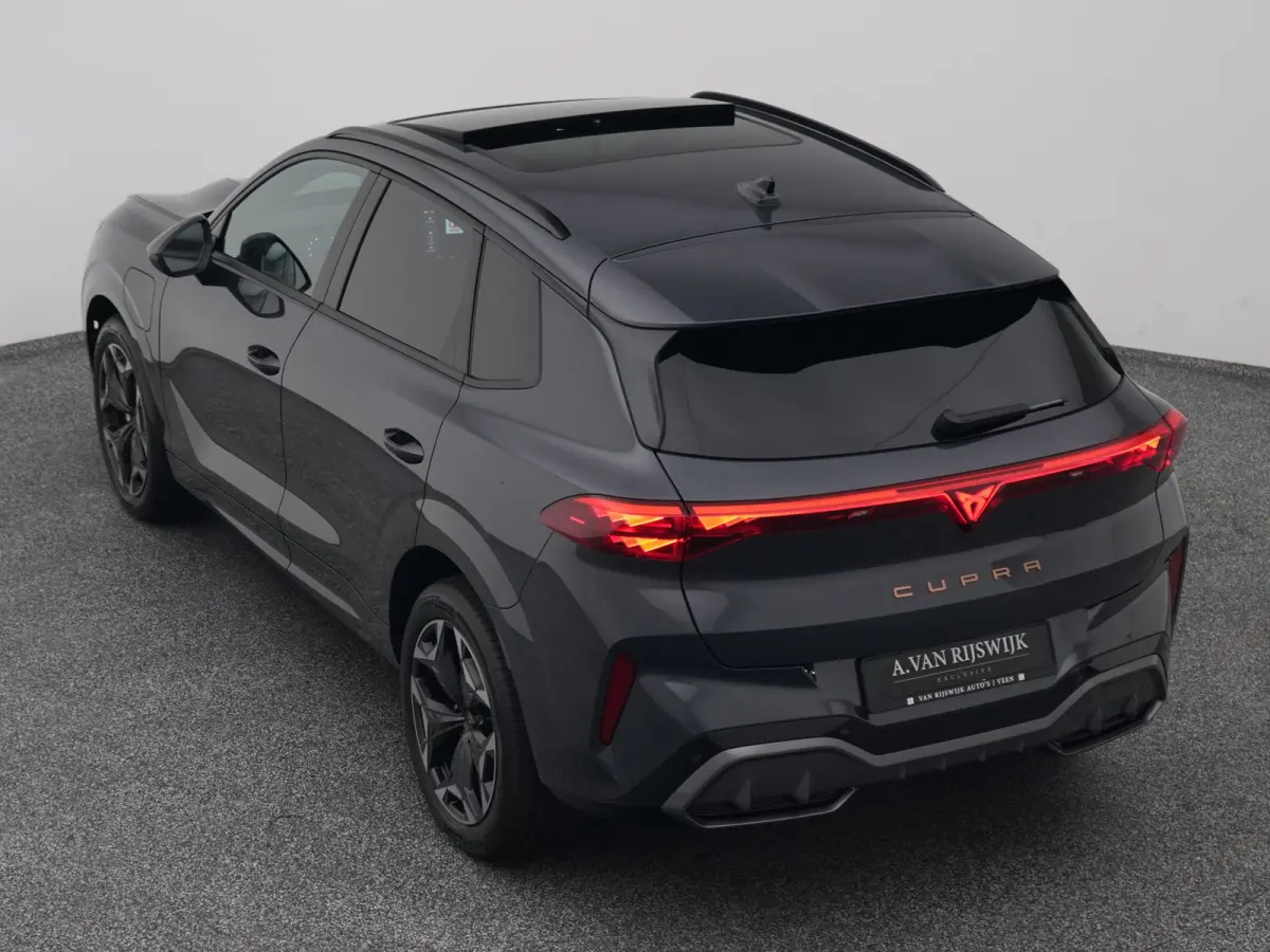 1.5 TSI e-Hybrid Business | PANO | CAMERA | ADAPTIVE | STOEL- EN STUURVERW. | TREKHAAK