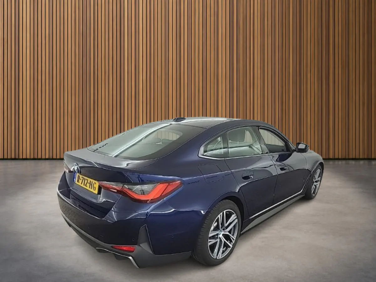eDrive40 84 kWh 3-Fase 1e-Eig. & Dealer-Onderh. BOVAG-Garantie. NL-Auto.