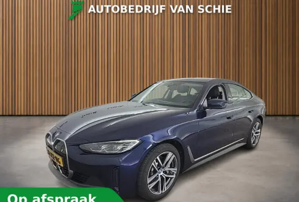 eDrive40 84 kWh 3-Fase 1e-Eig. & Dealer-Onderh. BOVAG-Garantie. NL-Auto.