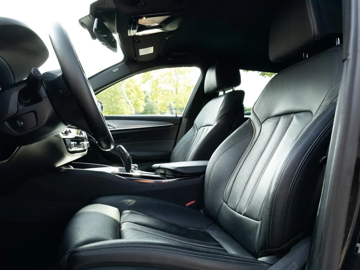 520i M-Sport, NLauto, Headup, Trekhaak, Keyless