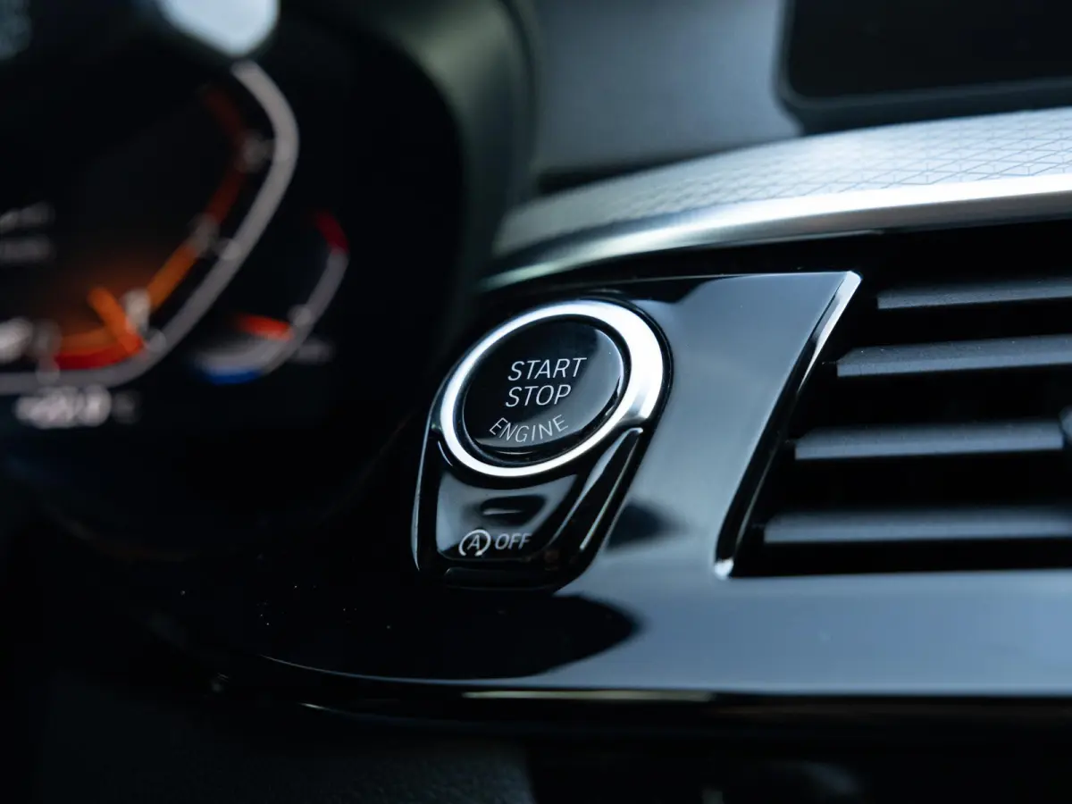 520i M-Sport, NLauto, Headup, Trekhaak, Keyless