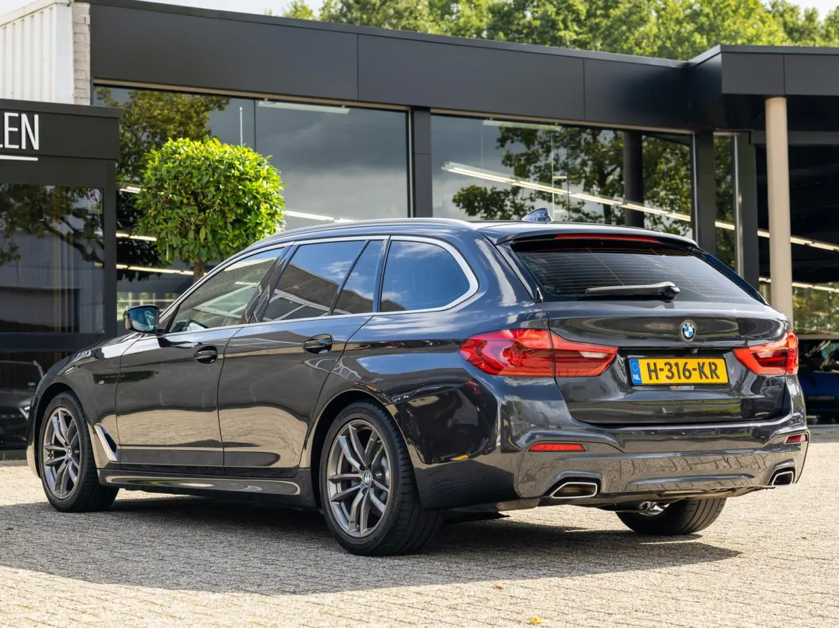 520i M-Sport, NLauto, Headup, Trekhaak, Keyless