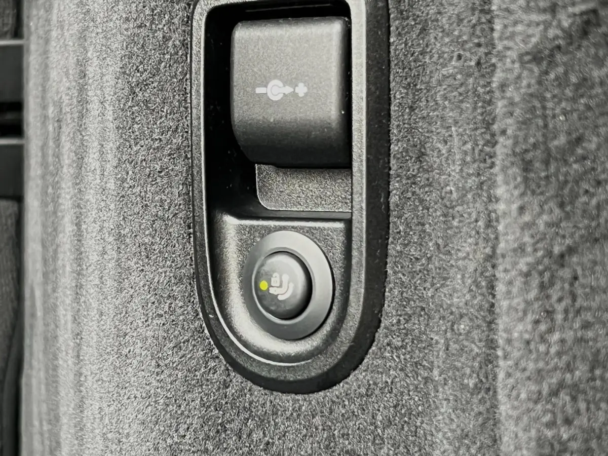 520i M-Sport, NLauto, Headup, Trekhaak, Keyless