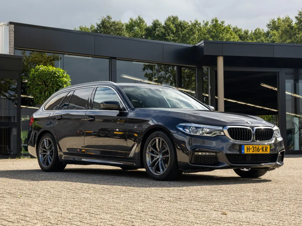 520i M-Sport, NLauto, Headup, Trekhaak, Keyless