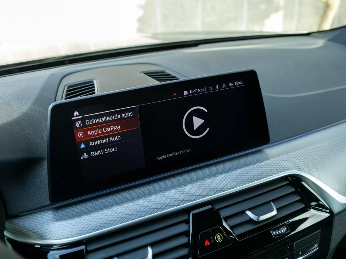 520i M-Sport, NLauto, Headup, Trekhaak, Keyless