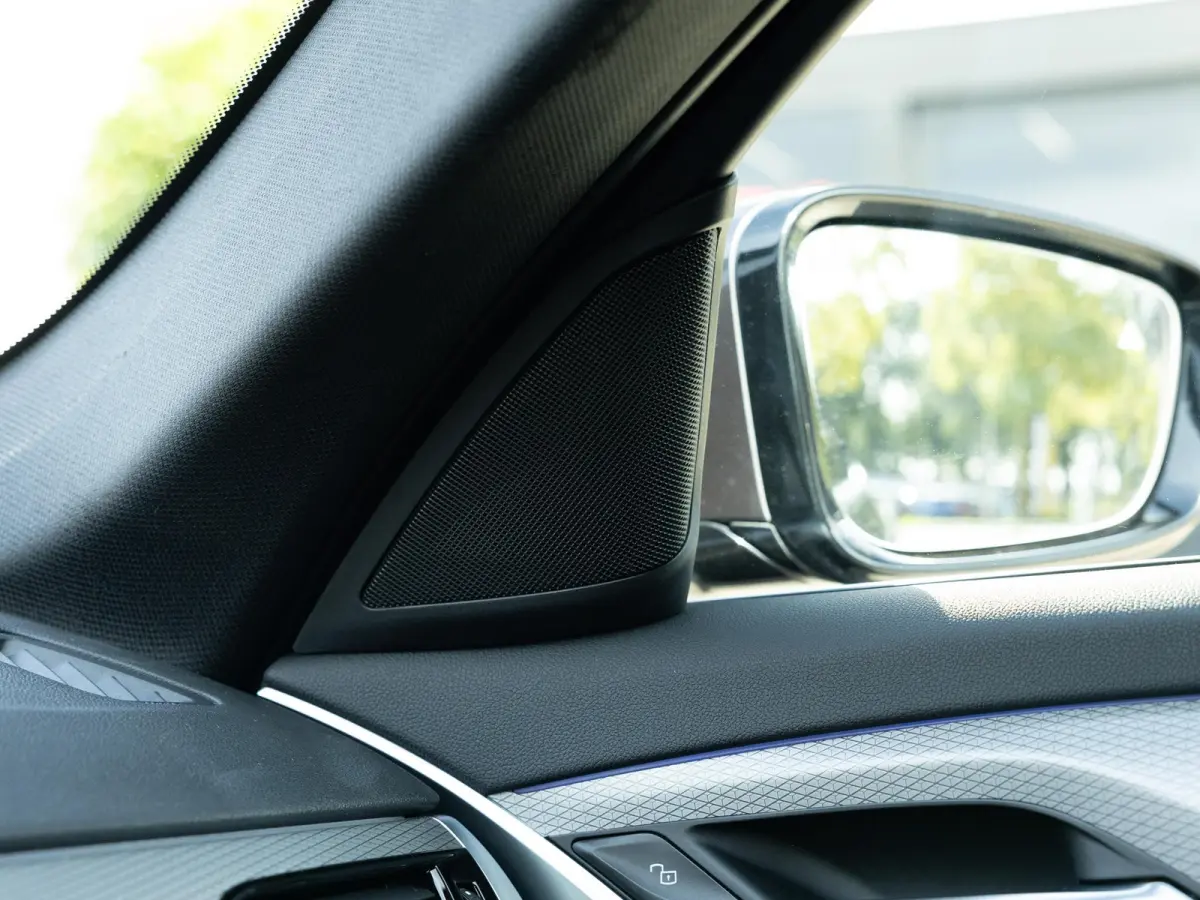 520i M-Sport, NLauto, Headup, Trekhaak, Keyless